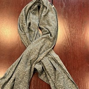 Lululemon jet setter scarf 🍋✈️